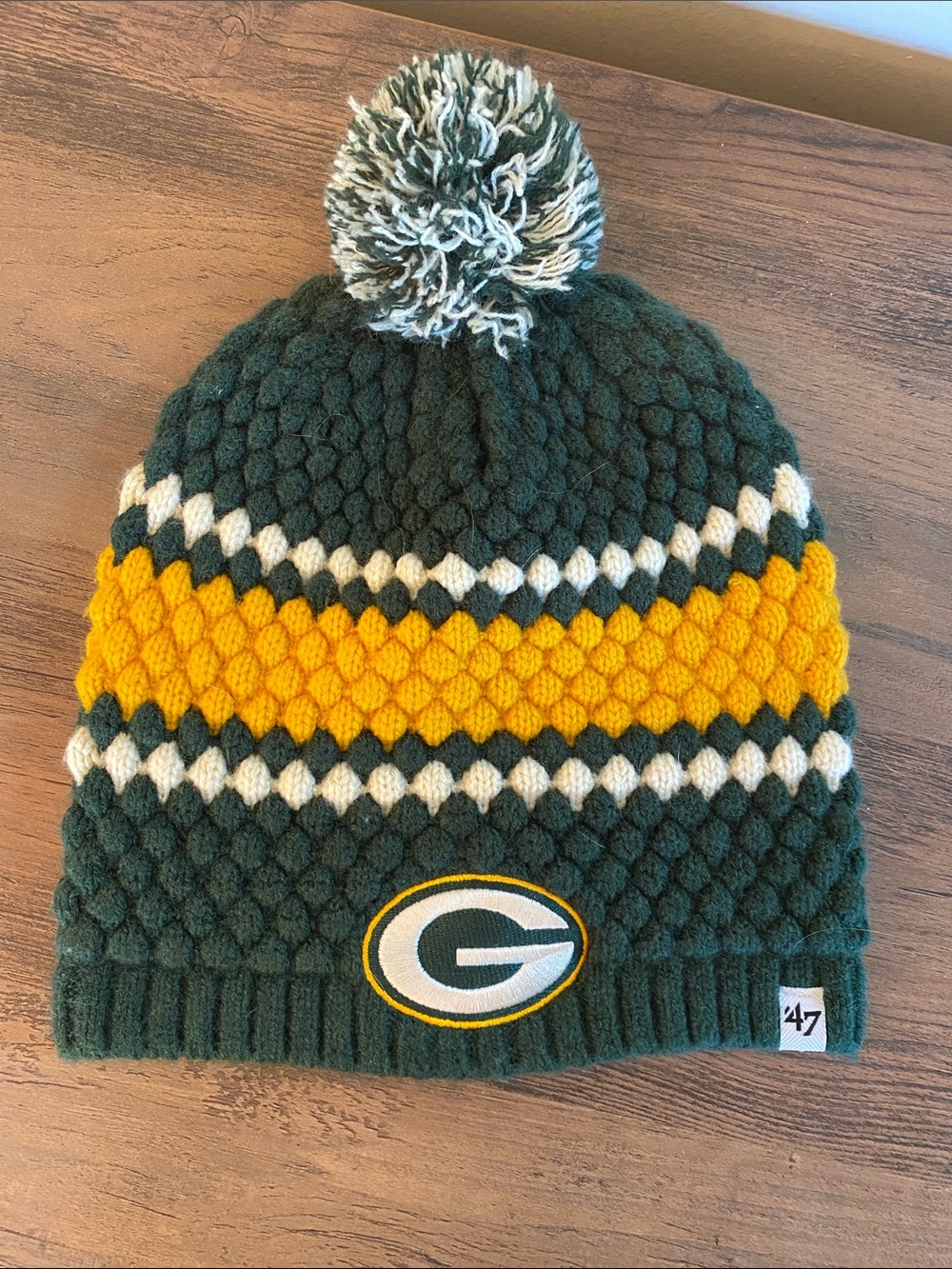 47 Womens Green Bay Packers Pom Beanie in Green, Gold & White - Team Logo